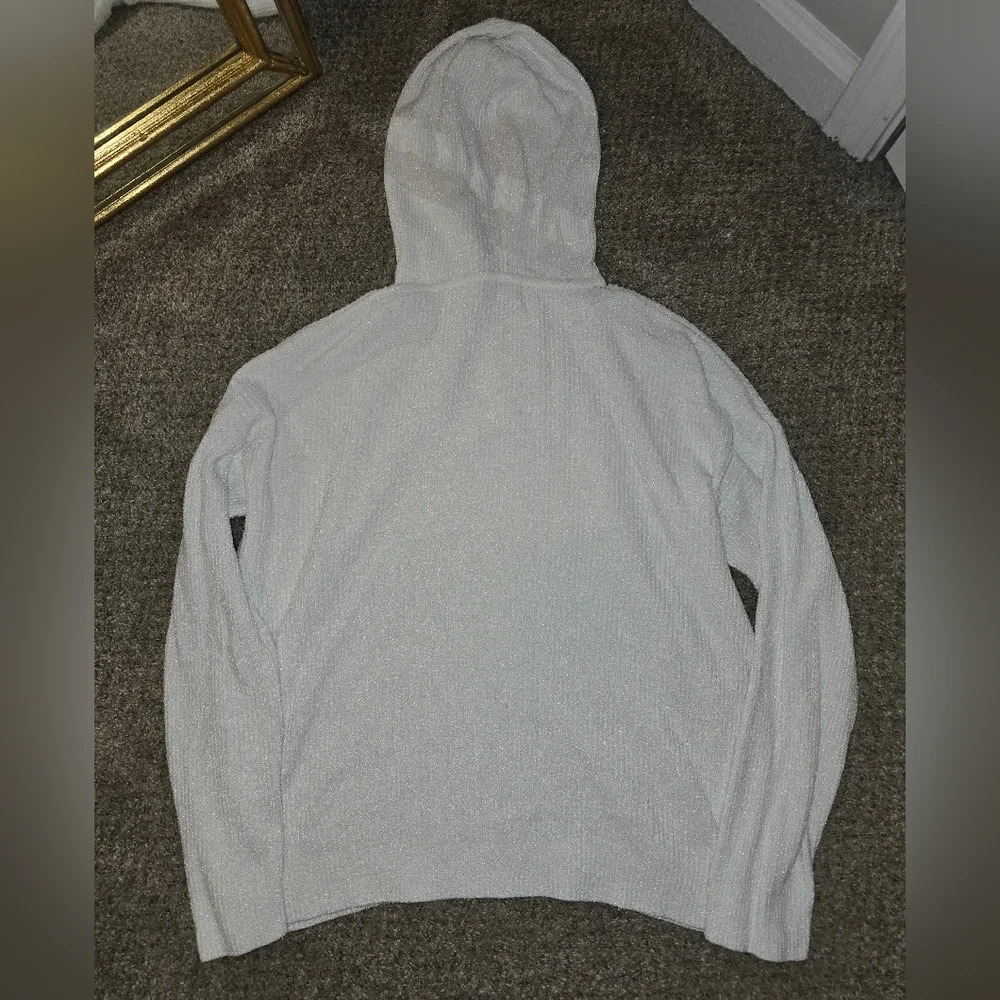 Barefoot Dreams CozyChic Lite Ribbed Hooded White Sweater Size Medium - Picture 5 of 5